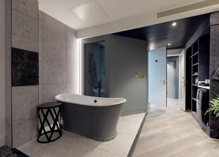 King Suite