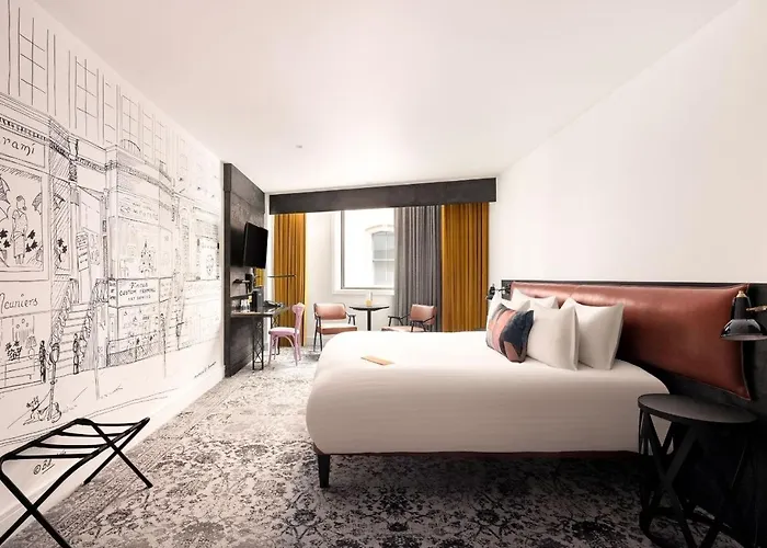 Premium Queen Room